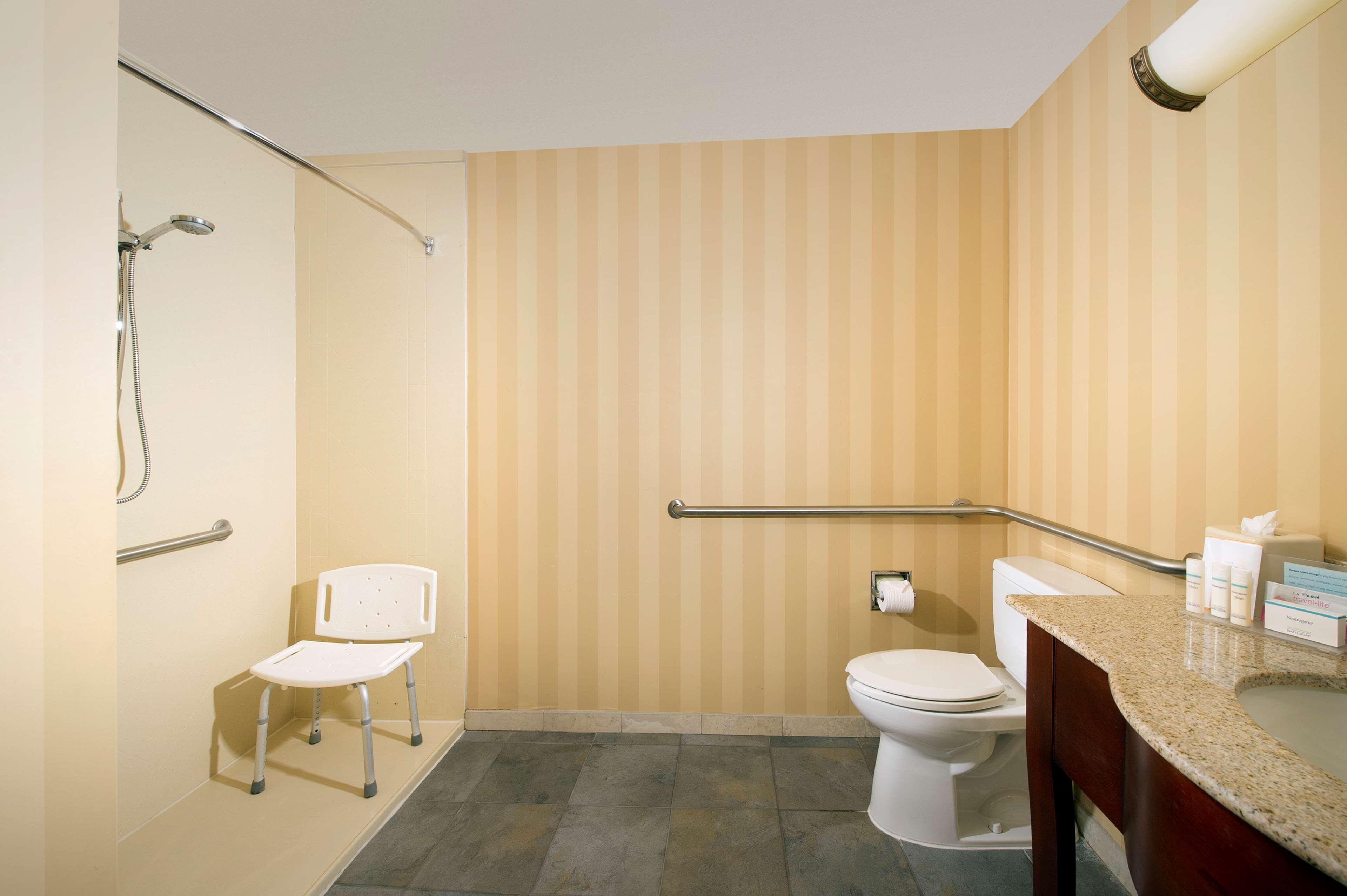 Hampton Inn And Suites San Antonio Airport Eksteriør billede
