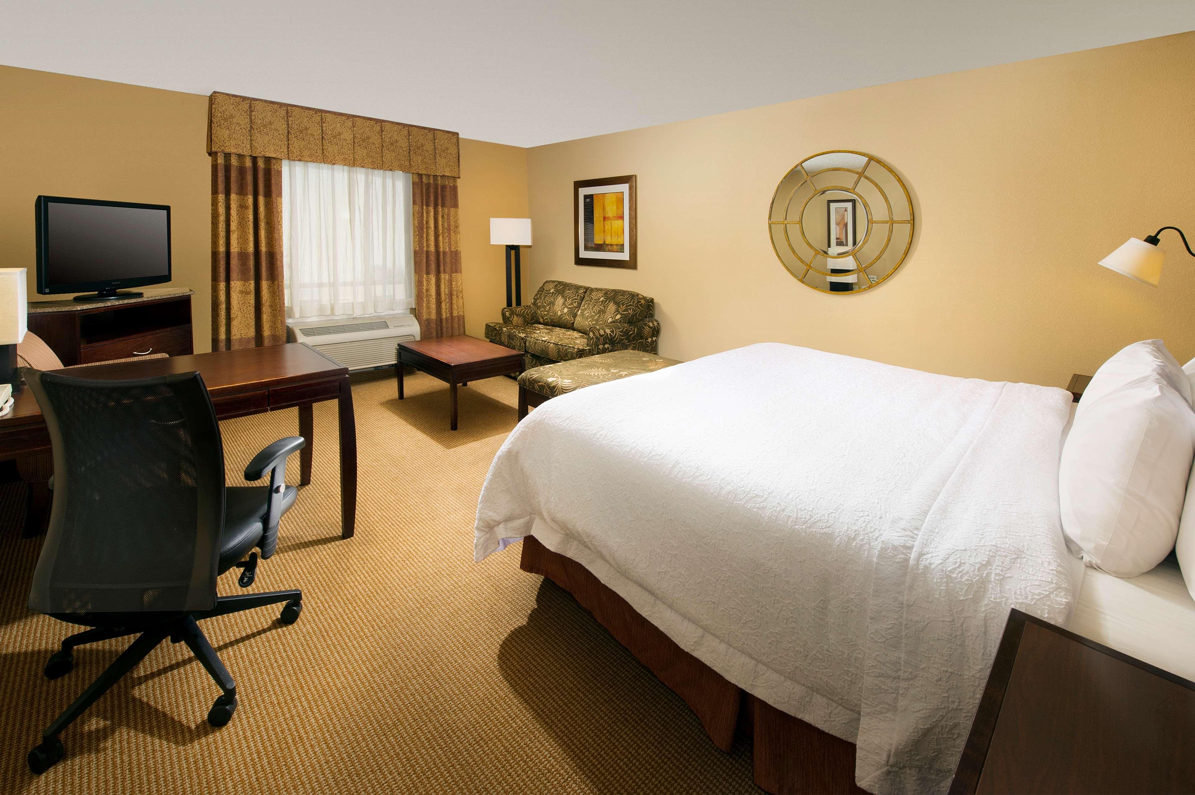 Hampton Inn And Suites San Antonio Airport Eksteriør billede