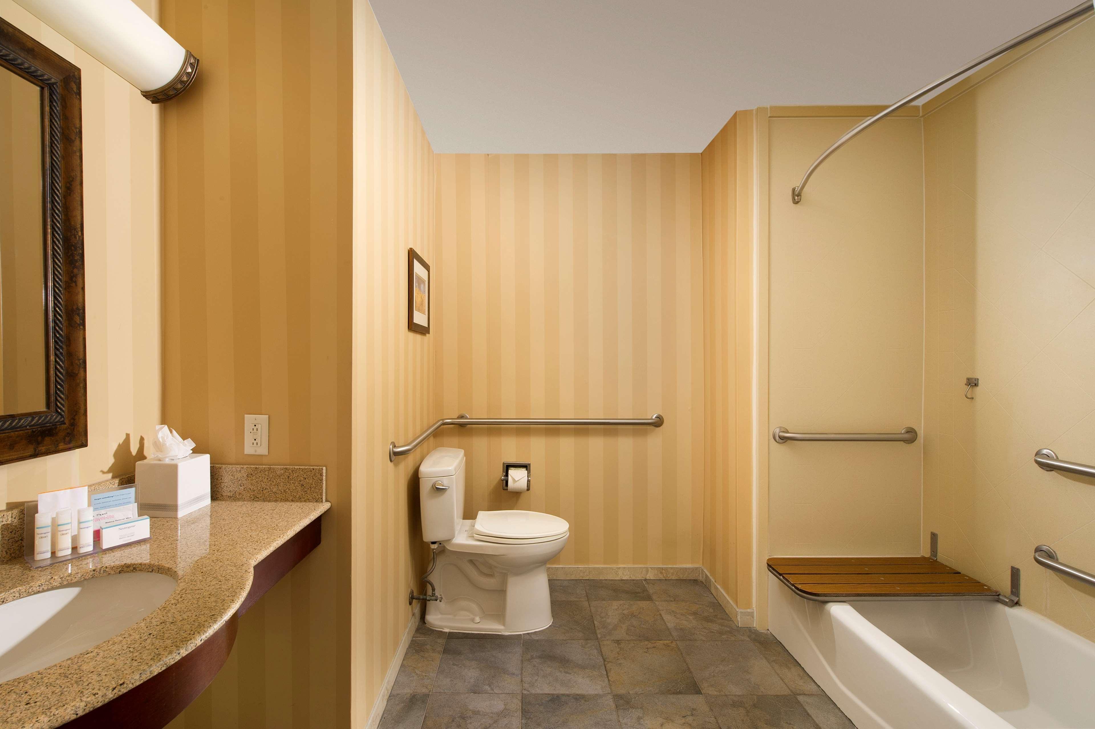 Hampton Inn And Suites San Antonio Airport Eksteriør billede