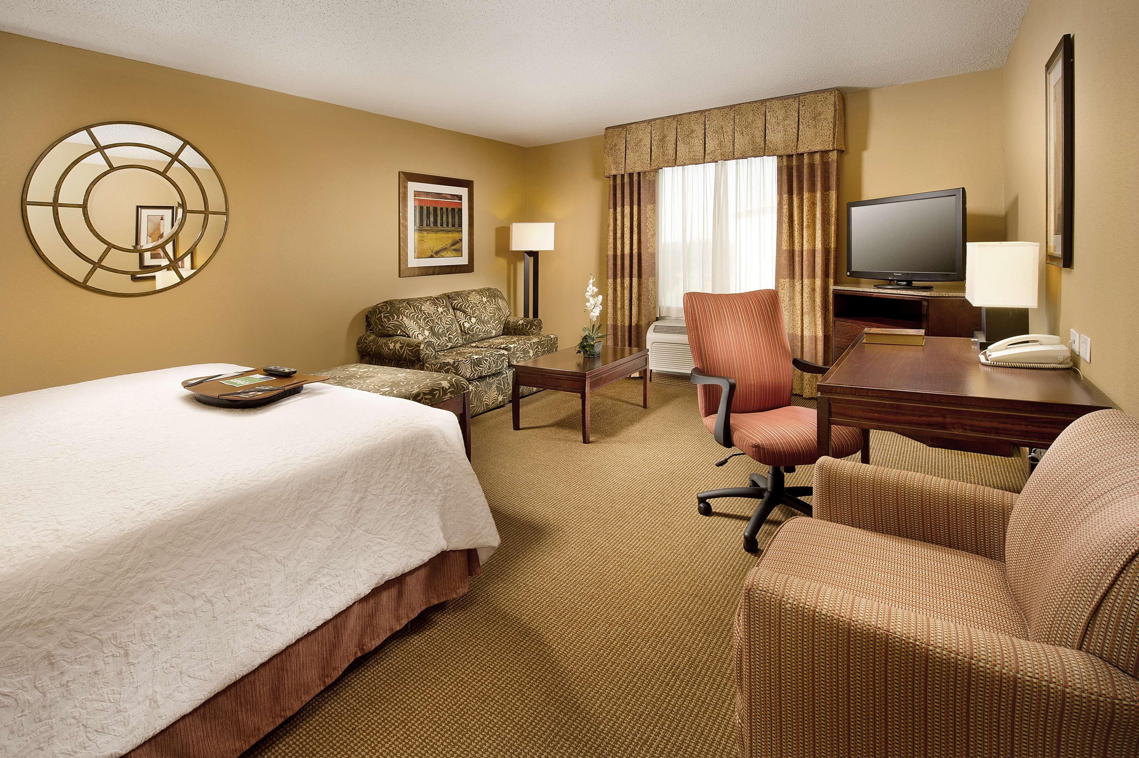 Hampton Inn And Suites San Antonio Airport Eksteriør billede