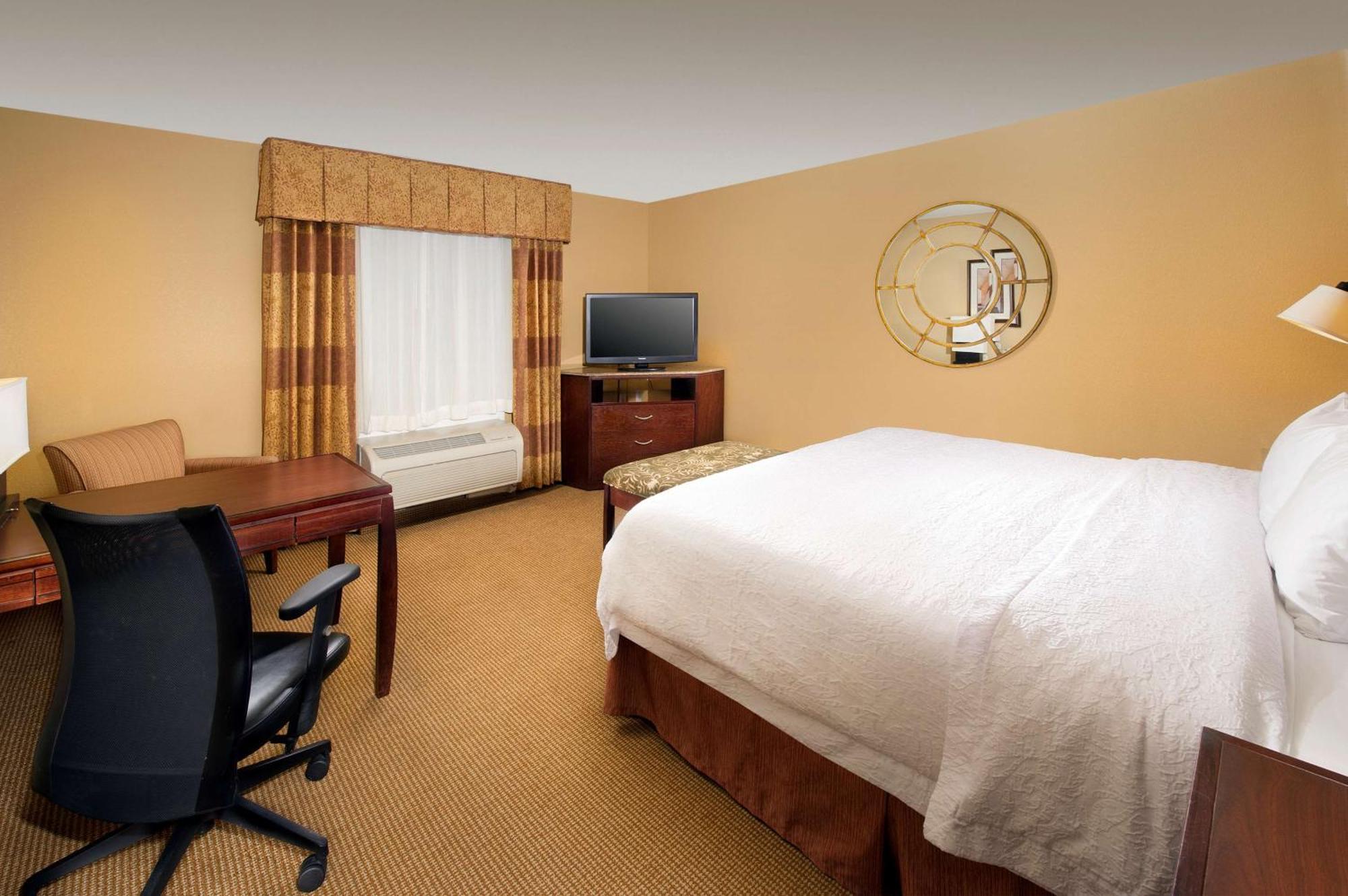 Hampton Inn And Suites San Antonio Airport Eksteriør billede