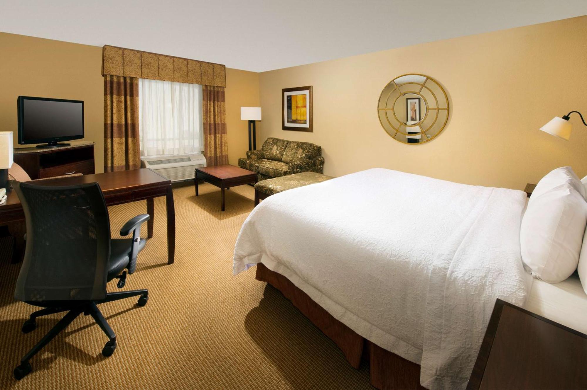 Hampton Inn And Suites San Antonio Airport Eksteriør billede