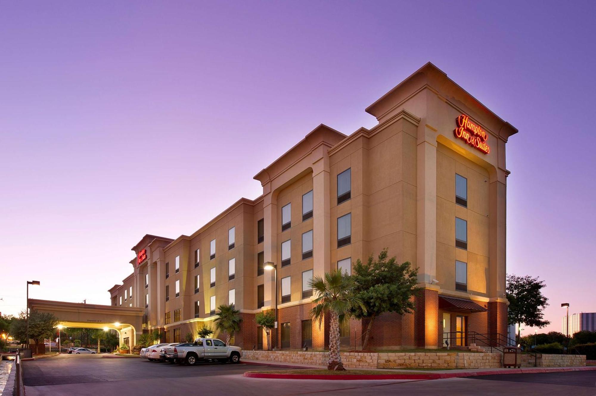 Hampton Inn And Suites San Antonio Airport Eksteriør billede